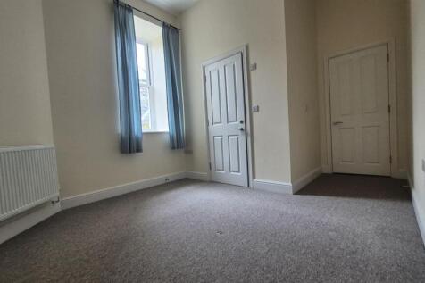 Bedroom 2 1.jpeg