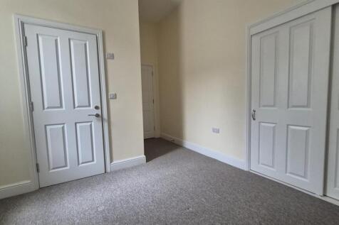 Bedroom 2 2.jpeg