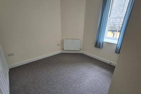 Bedroom 2 3.jpeg