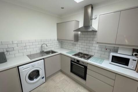 8 Chaple kitchen.jpg