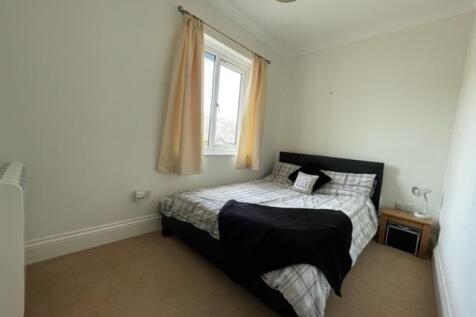 8chapel bed 1.jpg