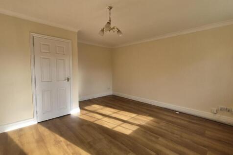 85aCR Living-room 3.jpeg