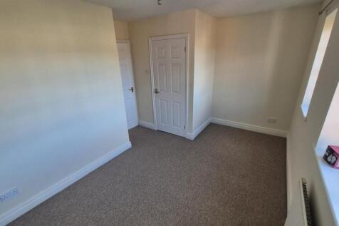 85aCR Bedroom 1 2.jpeg