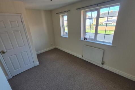 85aCR Bedroom 1 3.jpeg