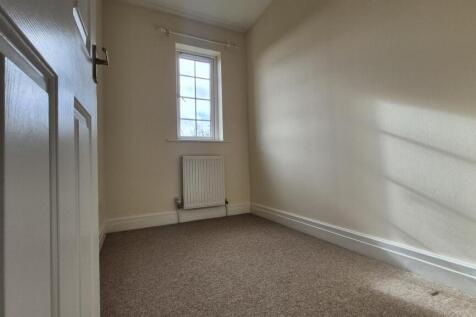 85aCR Bedroom 3 1.jpeg