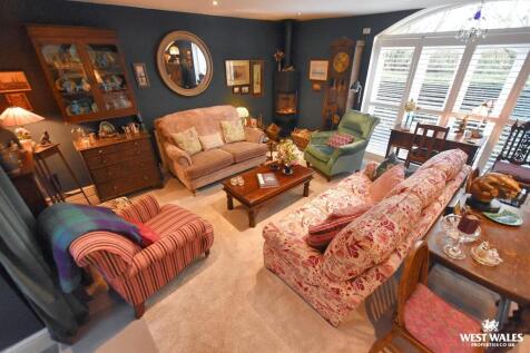 3 - 2025-11-13T205500.031.jpg