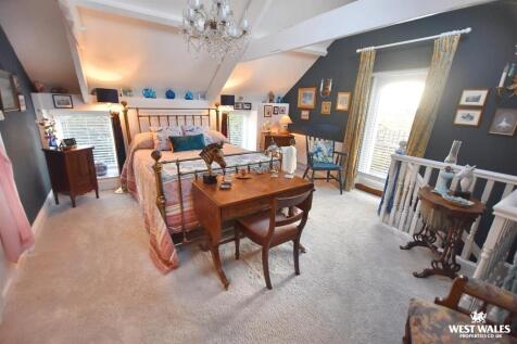 1 - 2025-11-13T205455.938.jpg