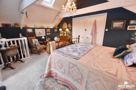 2 - 2025-11-13T205457.999.jpg