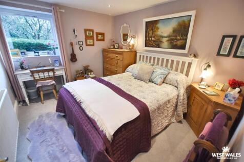 10 - 2025-11-13T205509.670.jpg