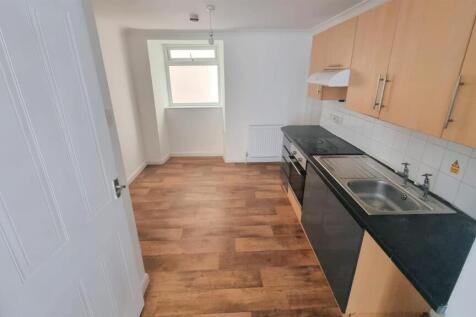 F1-3CL Kitchen 1.jpeg