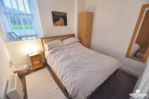 1 - 2025-11-17T124857.704.jpg