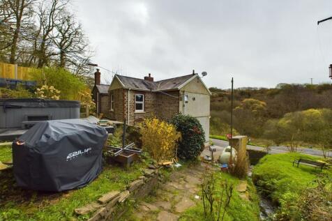 CAM03055G0-PR0074-STILL032.jpg