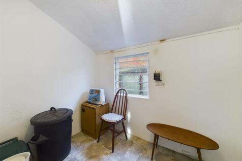 CAM03055G0-PR0161-STILL009.jpg