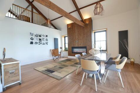 living room..JPG