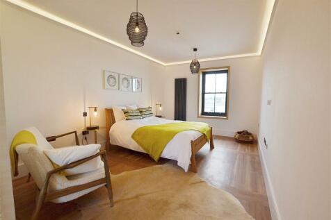 bed 2.JPG