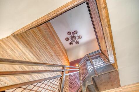 _DSC0287_HDR-DeNoiseAI-low-light.jpg