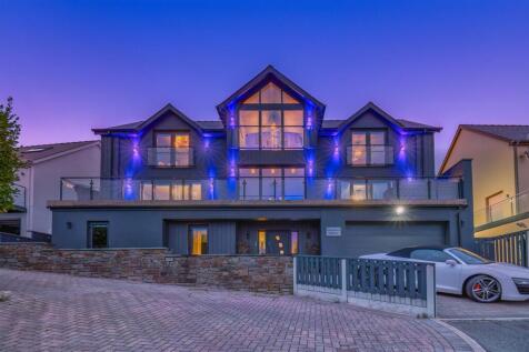 _DSC0422_HDR-DeNoiseAI-low-light.jpg