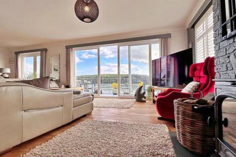 Living Room 3.jpg