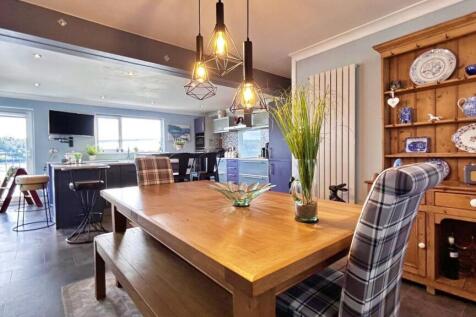 Dining Area 4.jpg