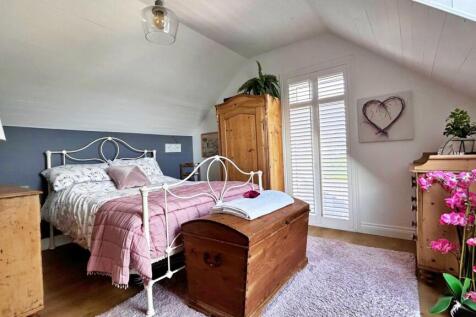 Bedroom 4.1.jpg