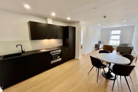 loungekitchen40.jpg