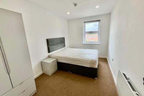 bedroom40.jpg