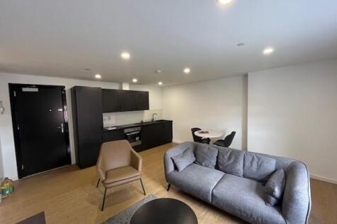 lounge kitchen 44.jpg