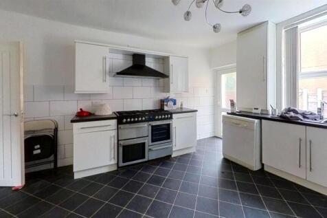516-Tong-Moor-Rd-Kitchen.jpg