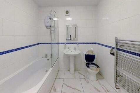 516-Tong-Moor-Rd-Bathroom.jpg