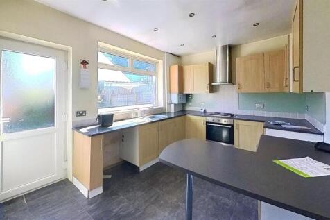 3-Beverley-Rd-Kitchen.jpg