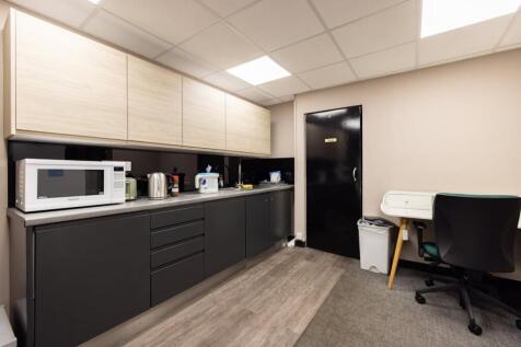341EustonRd18.jpg