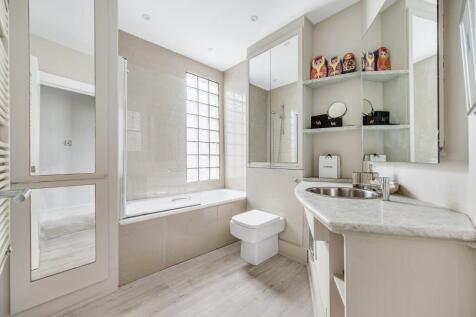 18 Gunnersbury Lane-16.jpg
