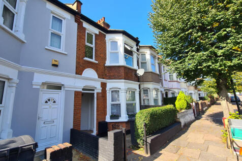Three Bedroom Duplex Maisonette