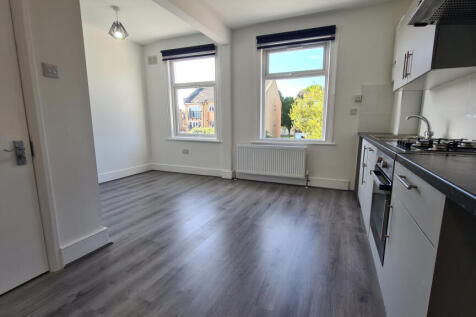 Lounge Kitchen