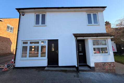 2 bed flat to rent Church Street, Braintree CM7