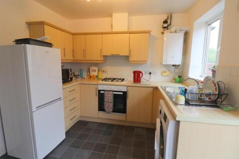 KITCHEN2.JPG