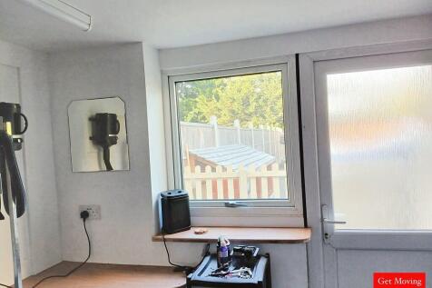 Office Space in G...