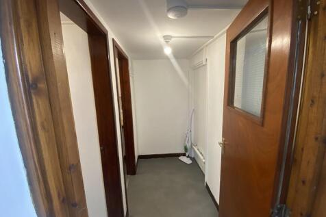 thumbnail_IMG_241...