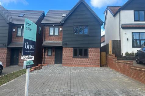 Worcester Road Hagley 595 1.jpg