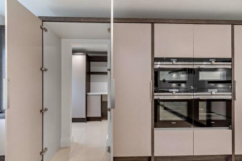 8629922-interior34-800.jpg