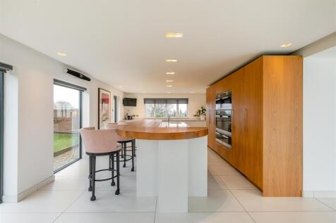 8629714-interior28.jpg