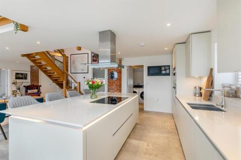 8639408-interior04.jpg