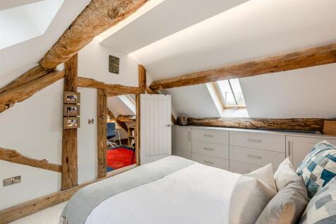 8639408-interior30.jpg