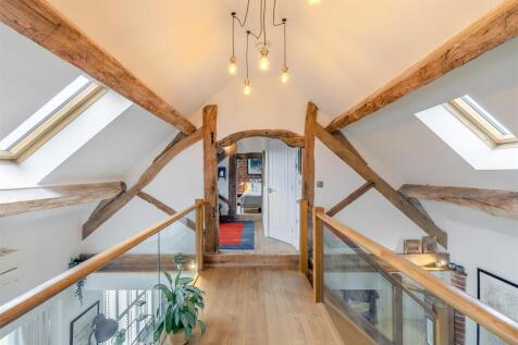 8639408-interior26.jpg