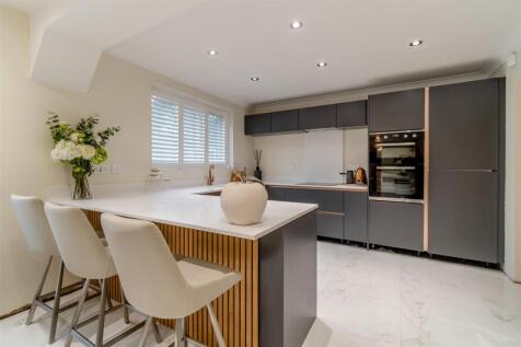 8635616-interior18.jpg
