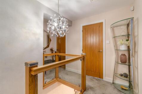 8635616-interior32.jpg