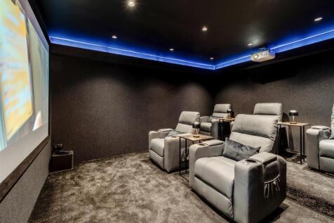 8628166-interior25.jpg