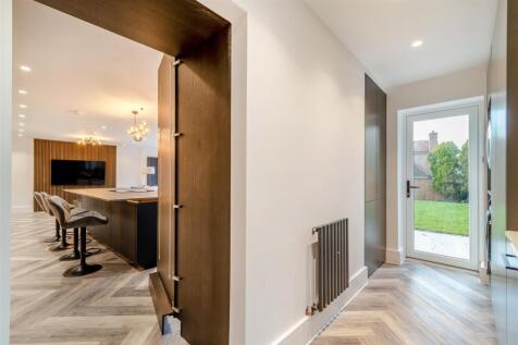8628166-interior22.jpg