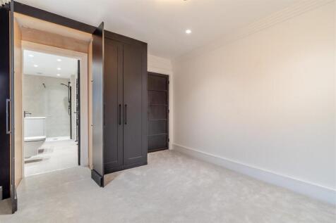 8628166-interior34.jpg