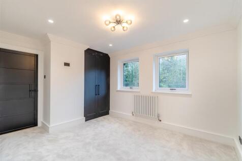 8628166-interior30.jpg
